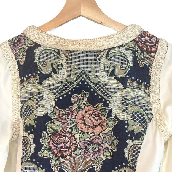 Black Swan Tapestry Cardigan - Picture 6 of 8